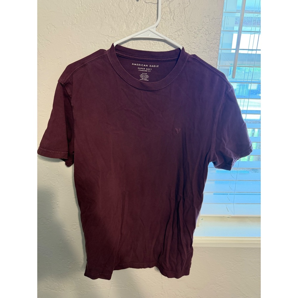 American Eagle Super Soft Standard Fit T-Shirt Maroon Burgundy Mens Small S